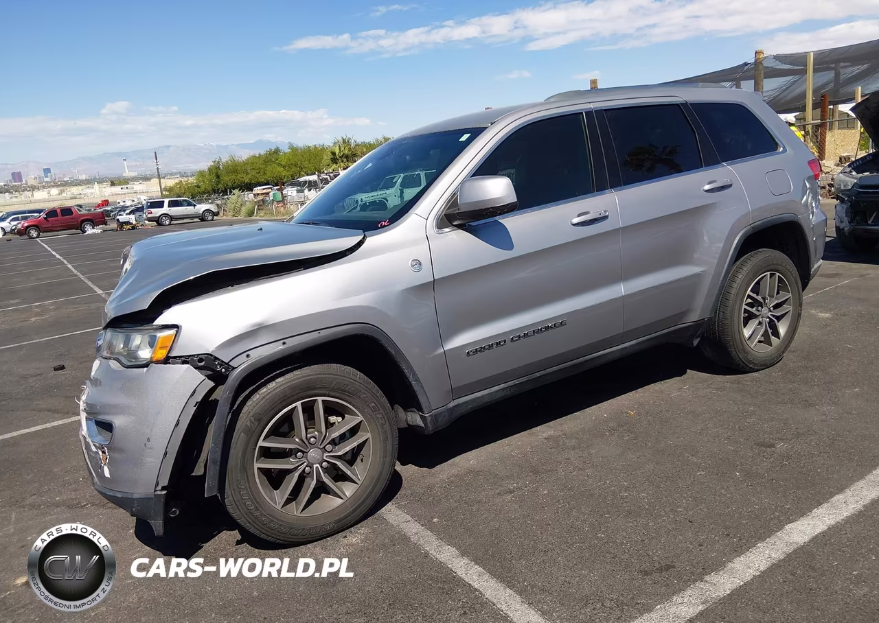 2018 Jeep Grand Cherokee Laredo E 4X4 VIN:1C4RJFAG6JC401698 - 2