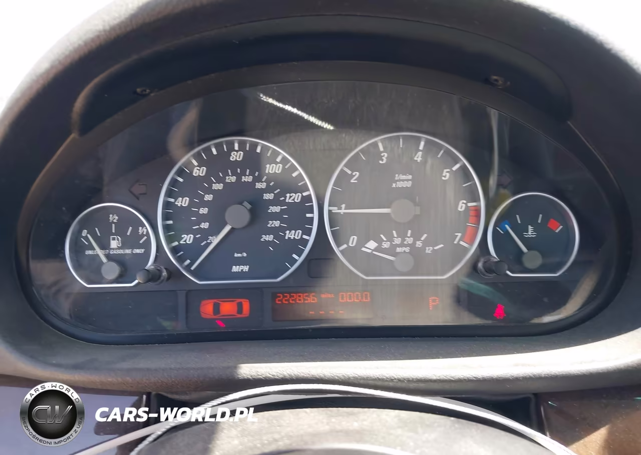 2003 BMW 330Ci VIN:WBABN53443PH04056 - 7