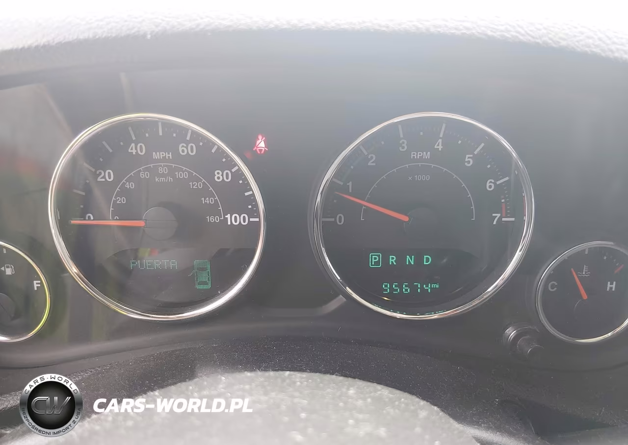 2017 Jeep Wrangler Unlimited Sport VIN:1C4BJWDG0HL554276 - 7