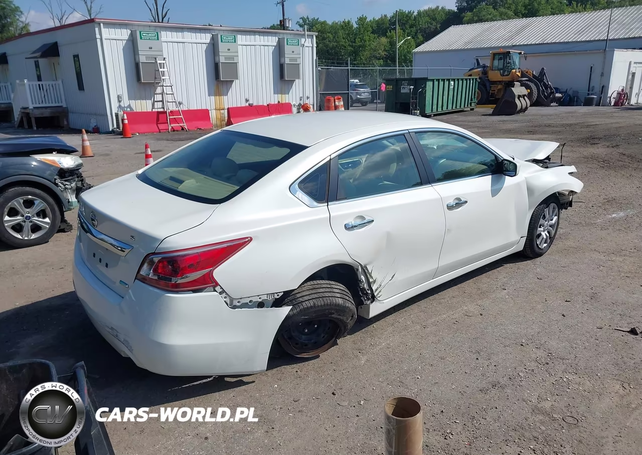 2013 Nissan Altima 2.5 S VIN:1N4AL3AP0DC241351 - 4