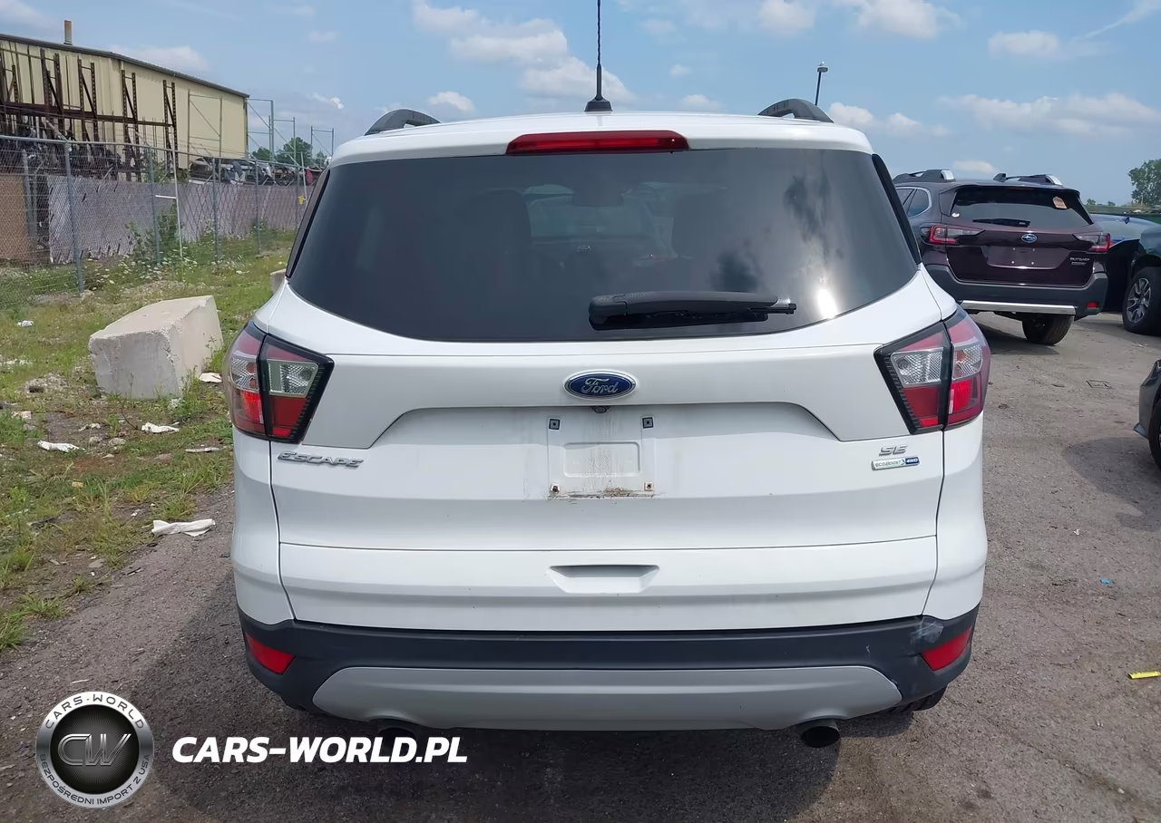 2018 Ford Escape Se VIN:1FMCU9G9XJUB48592 - 16