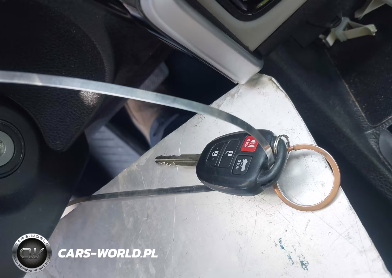 2017 Toyota Corolla Le VIN:5YFBURHE8HP674223 - 11