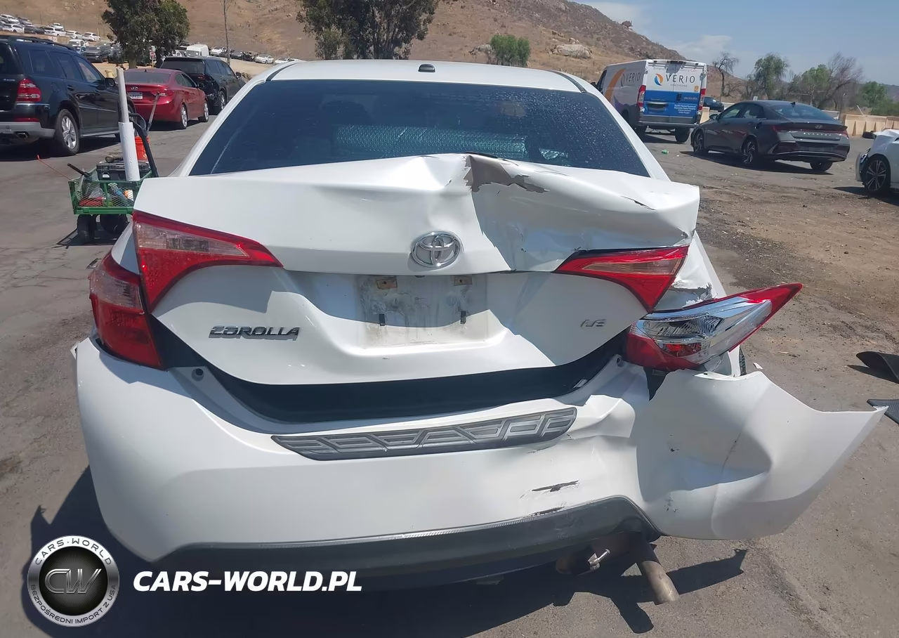 2017 Toyota Corolla Le VIN:5YFBURHE8HP674223 - 17