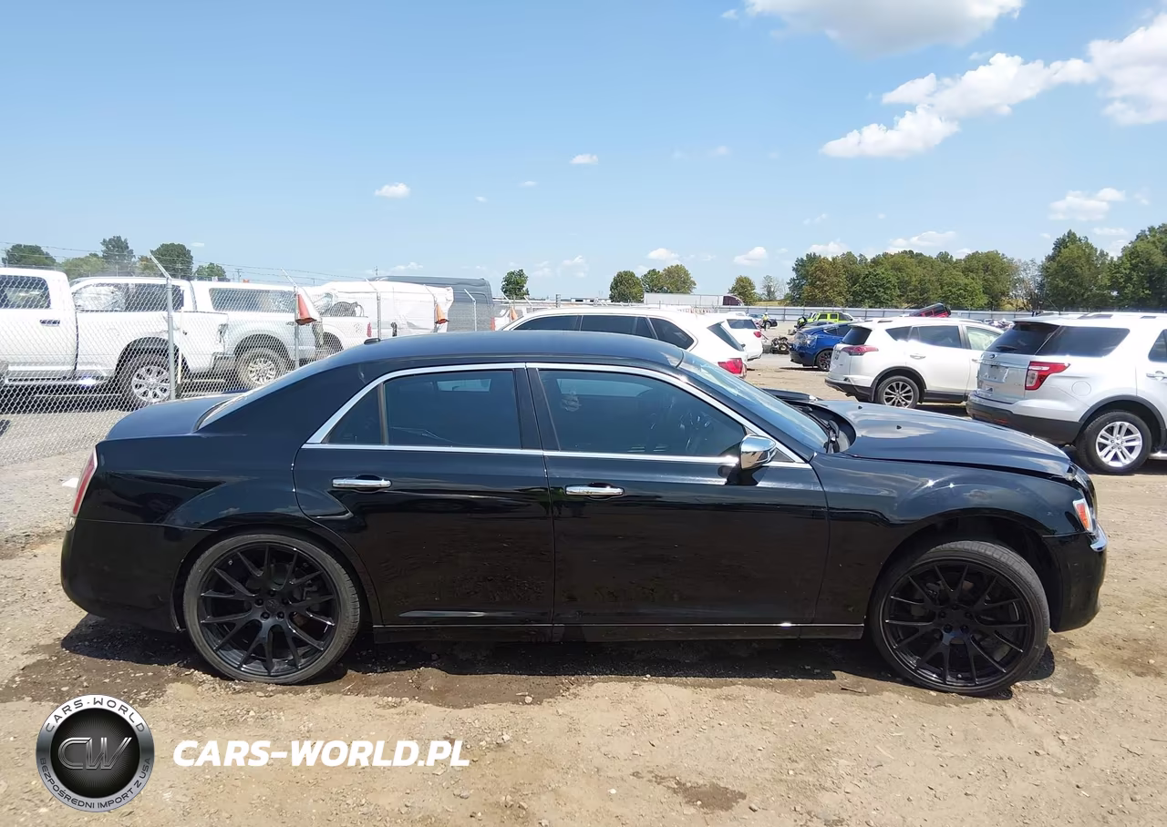 2012 Chrysler 300 Limited VIN:2C3CCACG9CH289029 - 14