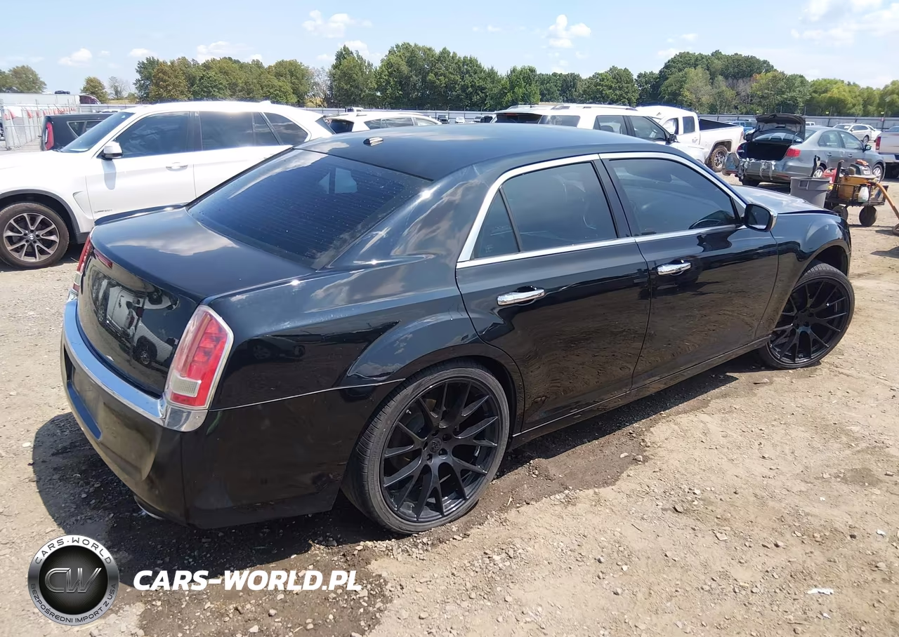 2012 Chrysler 300 Limited VIN:2C3CCACG9CH289029 - 4