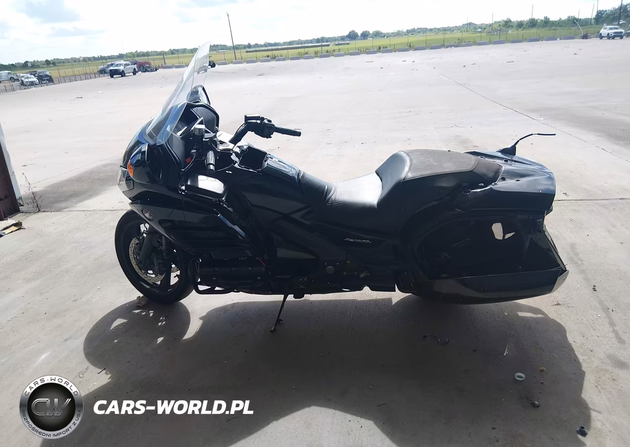 2016 Honda Gl1800 B VIN:JH2SC6816GK300275 - 13