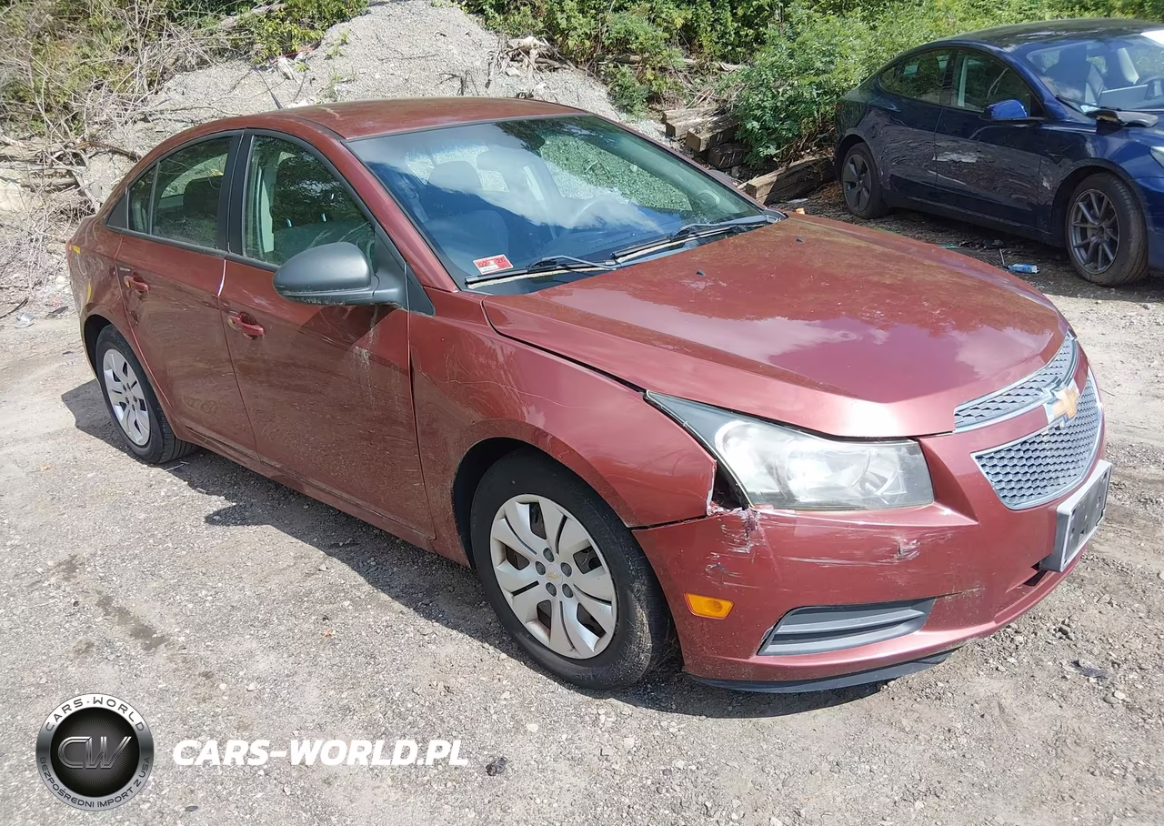 2013 Chevrolet Cruze Ls Auto – zdjęcie 1 z 12