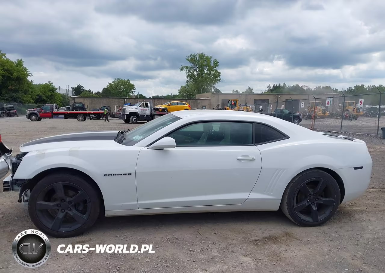 2010 Chevrolet Camaro 2Lt VIN:2G1FG1EV6A9223739 - 15