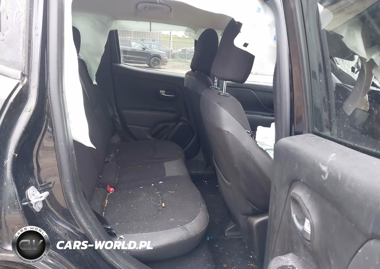2020 Jeep Renegade Altitude 4X4 VIN:ZACNJBBB1LPL09713 - 8