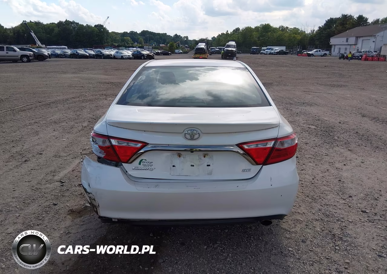 2017 Toyota Camry Se VIN:4T1BF1FK2HU389343 - 15