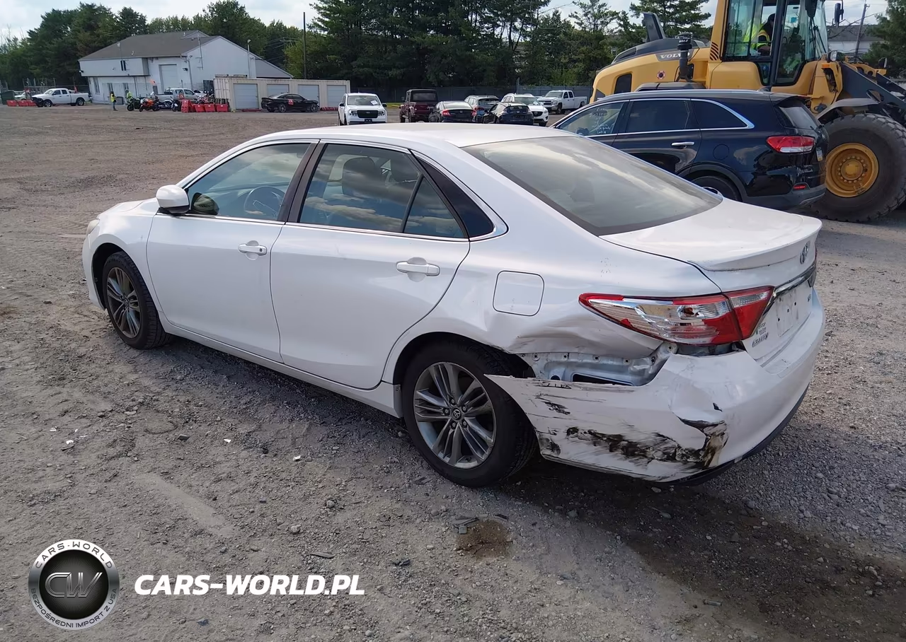 2017 Toyota Camry Se VIN:4T1BF1FK2HU389343 - 3