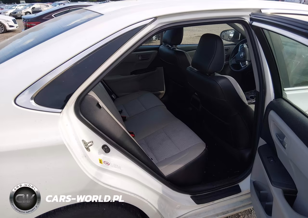 2017 Toyota Camry Se VIN:4T1BF1FK2HU389343 - 8