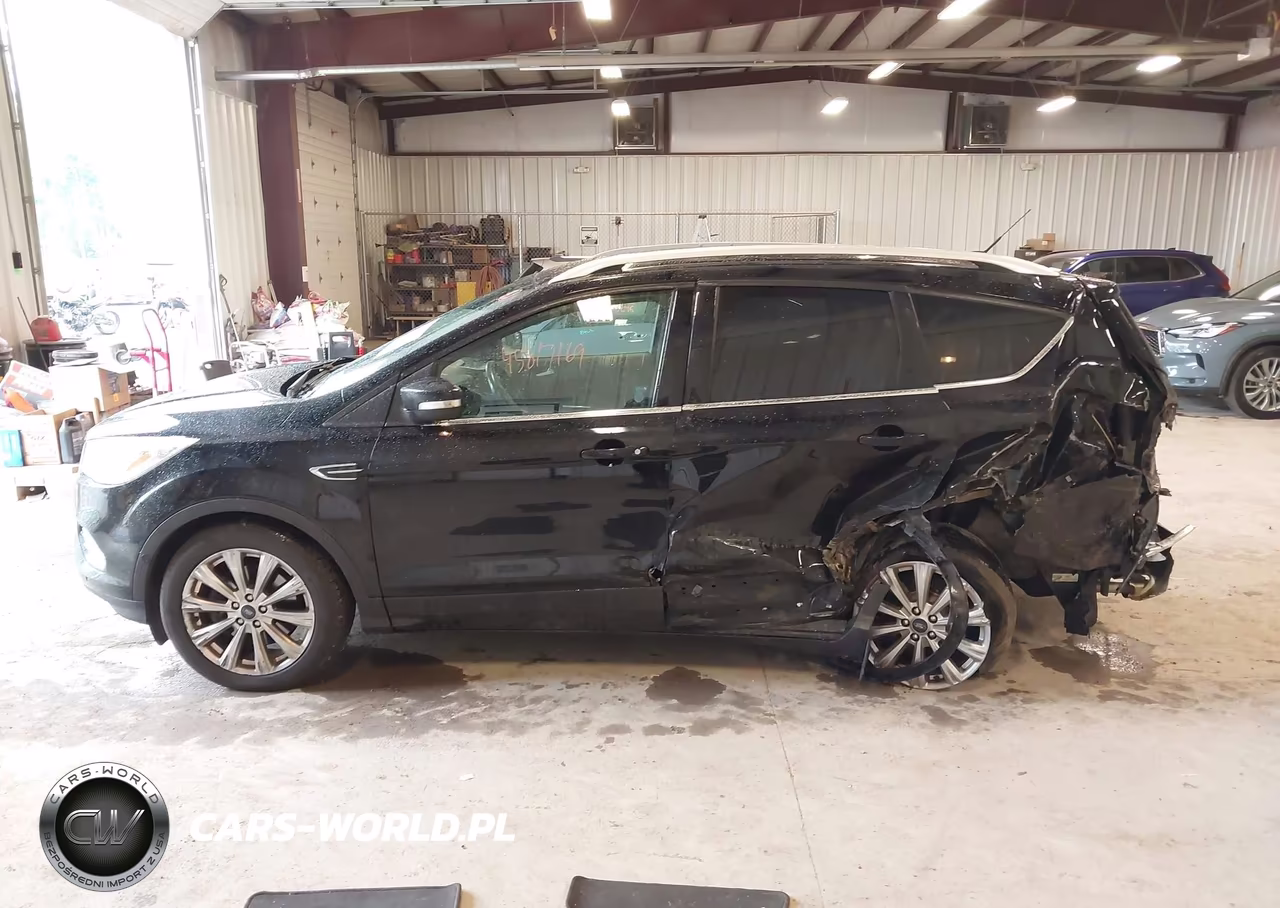 2017 Ford Escape Titanium VIN:1FMCU9J99HUA59065 - 14
