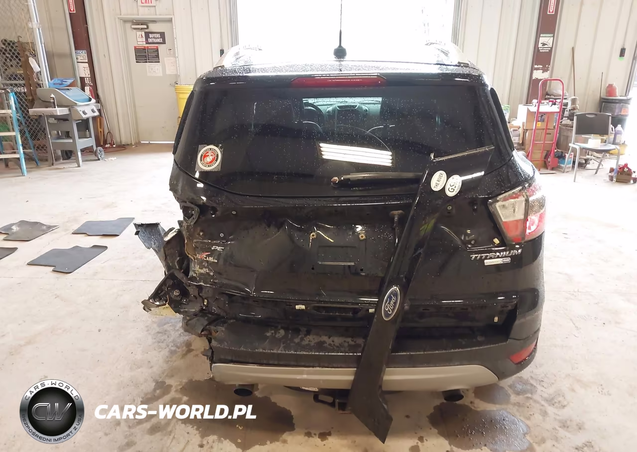 2017 Ford Escape Titanium VIN:1FMCU9J99HUA59065 - 16