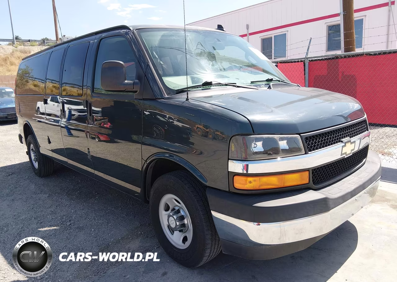 2017 Chevrolet Express 3500 Lt