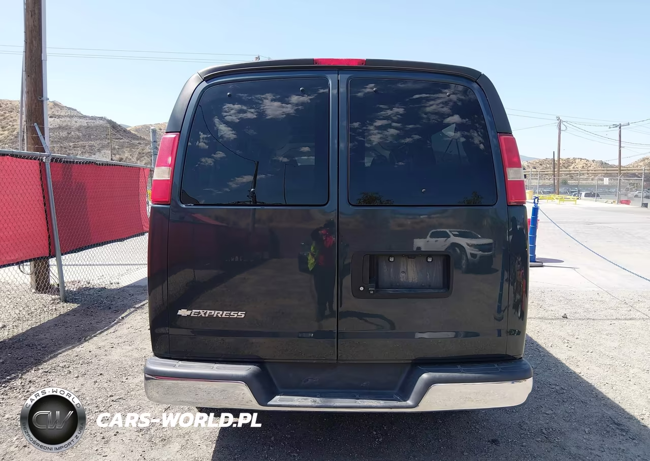 2017 Chevrolet Express 3500 Lt VIN:1GAZGPFFXH1274389 - 16