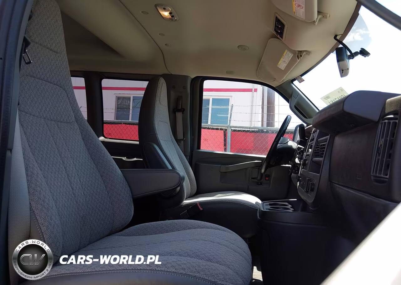2017 Chevrolet Express 3500 Lt VIN:1GAZGPFFXH1274389 - 5