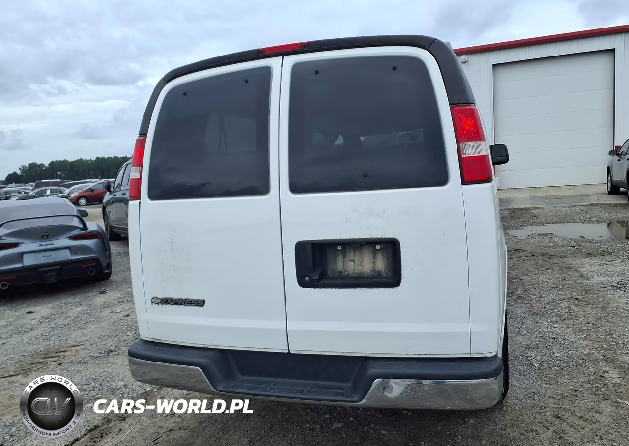 2017 Chevrolet Express 3500 Lt VIN:1GAZGPFFXH1333957 - 16