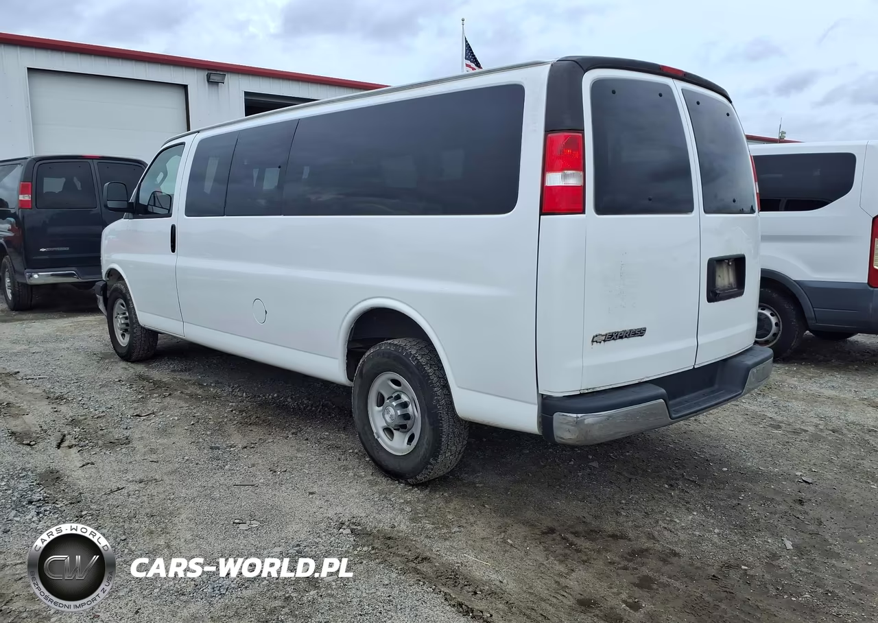 2017 Chevrolet Express 3500 Lt VIN:1GAZGPFFXH1333957 - 3