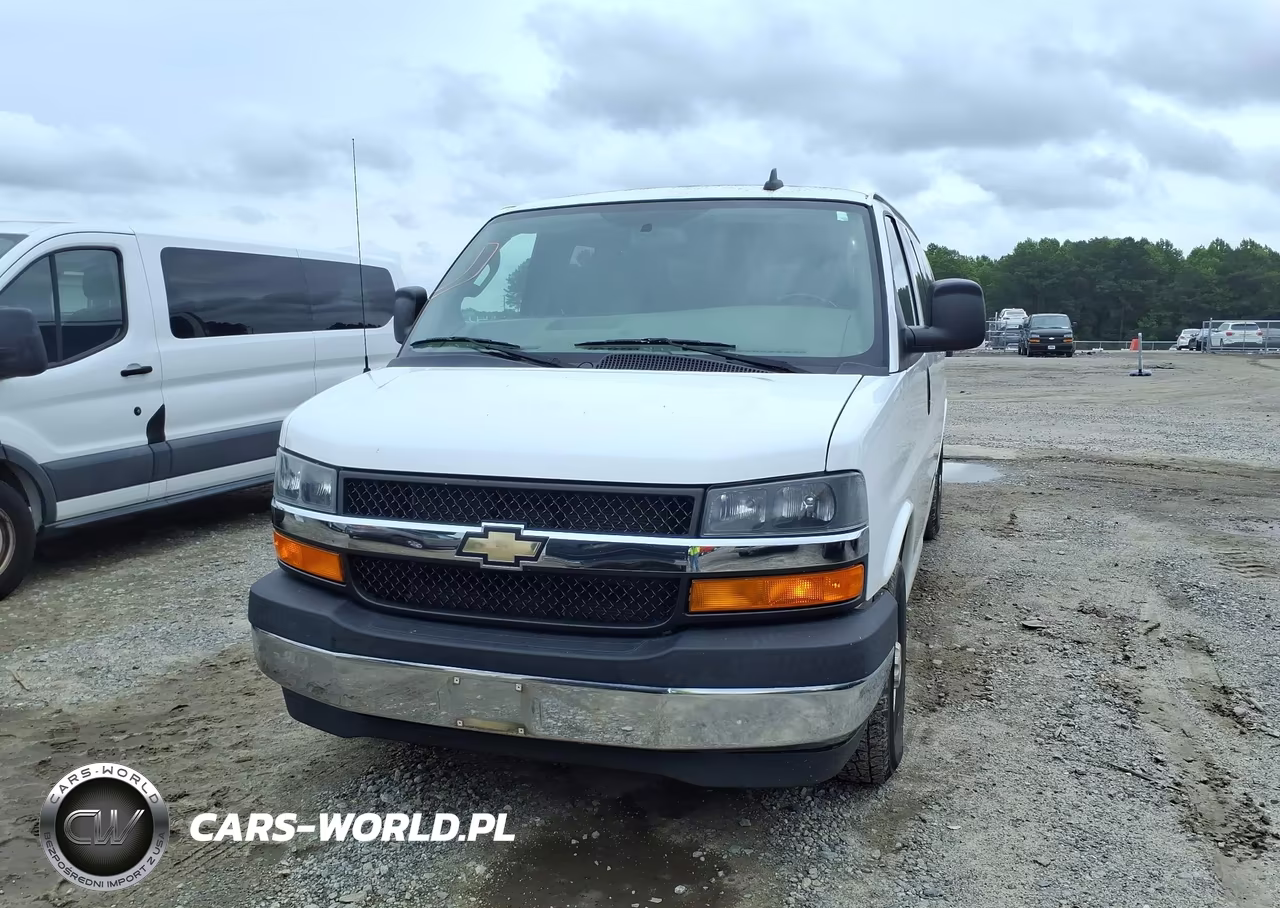2017 Chevrolet Express 3500 Lt VIN:1GAZGPFFXH1333957 - 6