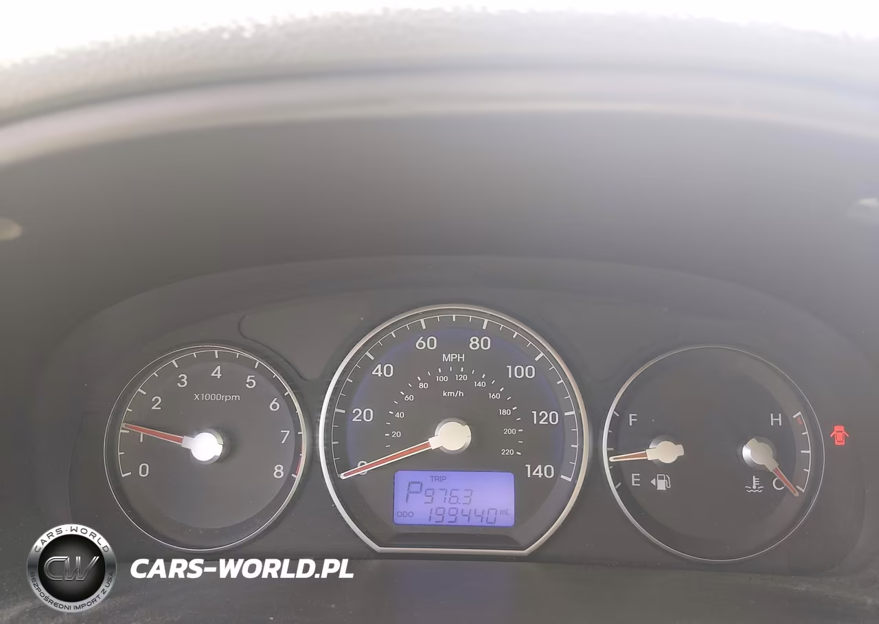 2011 Hyundai Santa Fe Limited V6 VIN:5XYZKDAGXBG076486 - 7