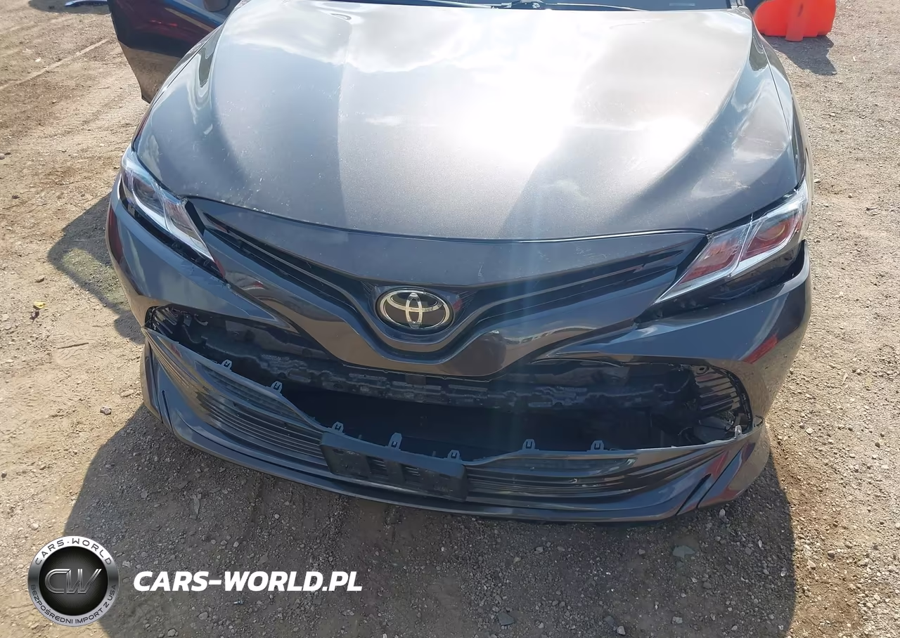 2018 Toyota Camry Le VIN:JTNB11HK5J3030799 - 6