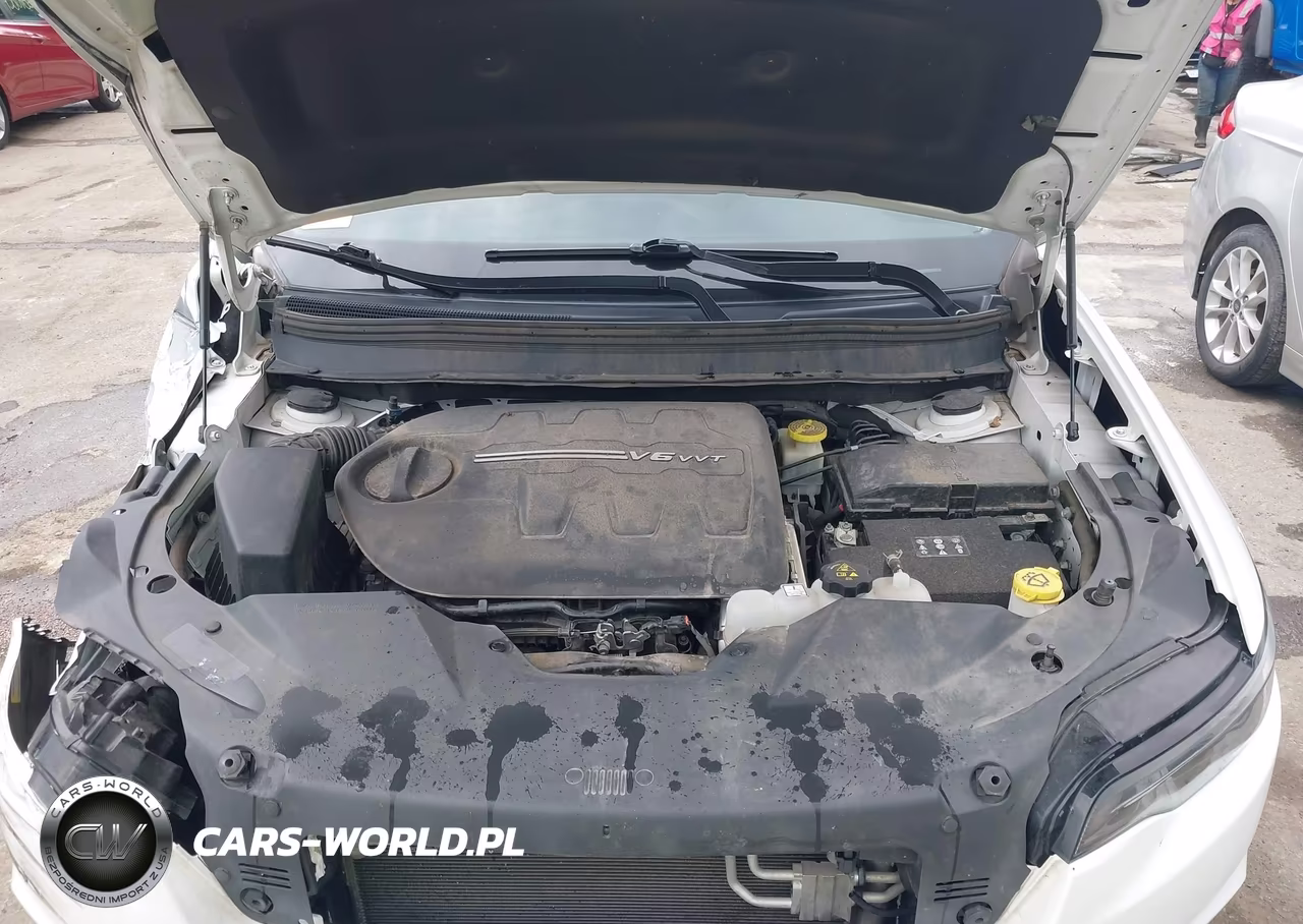 2019 Jeep Cherokee Latitude Fwd VIN:1C4PJLCX0KD312854 - 10