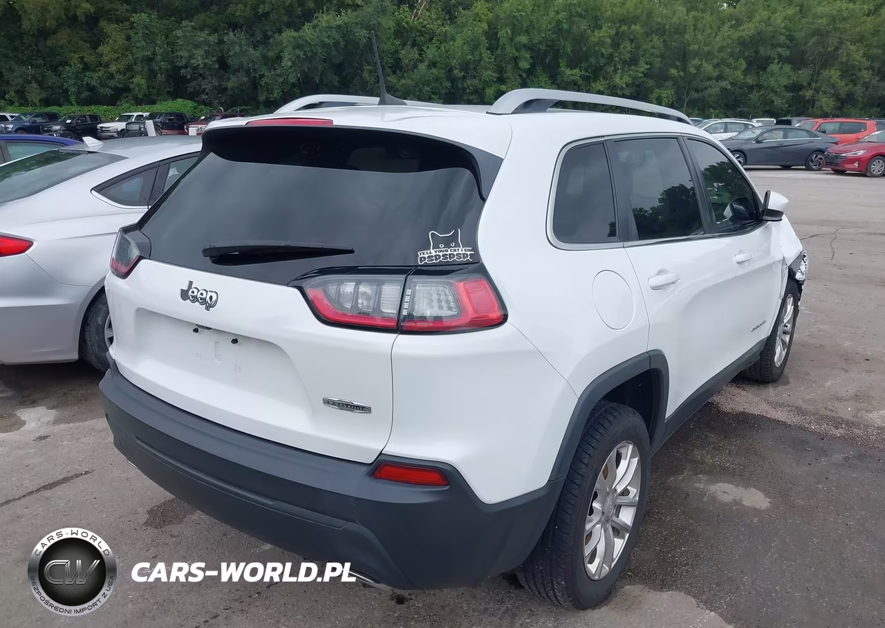 2019 Jeep Cherokee Latitude Fwd VIN:1C4PJLCX0KD312854 - 4