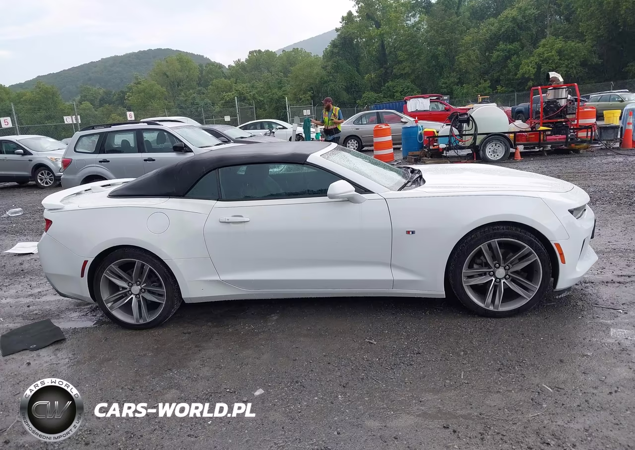 2017 Chevrolet Camaro 1Lt VIN:1G1FB3DX6H0105465 - 14