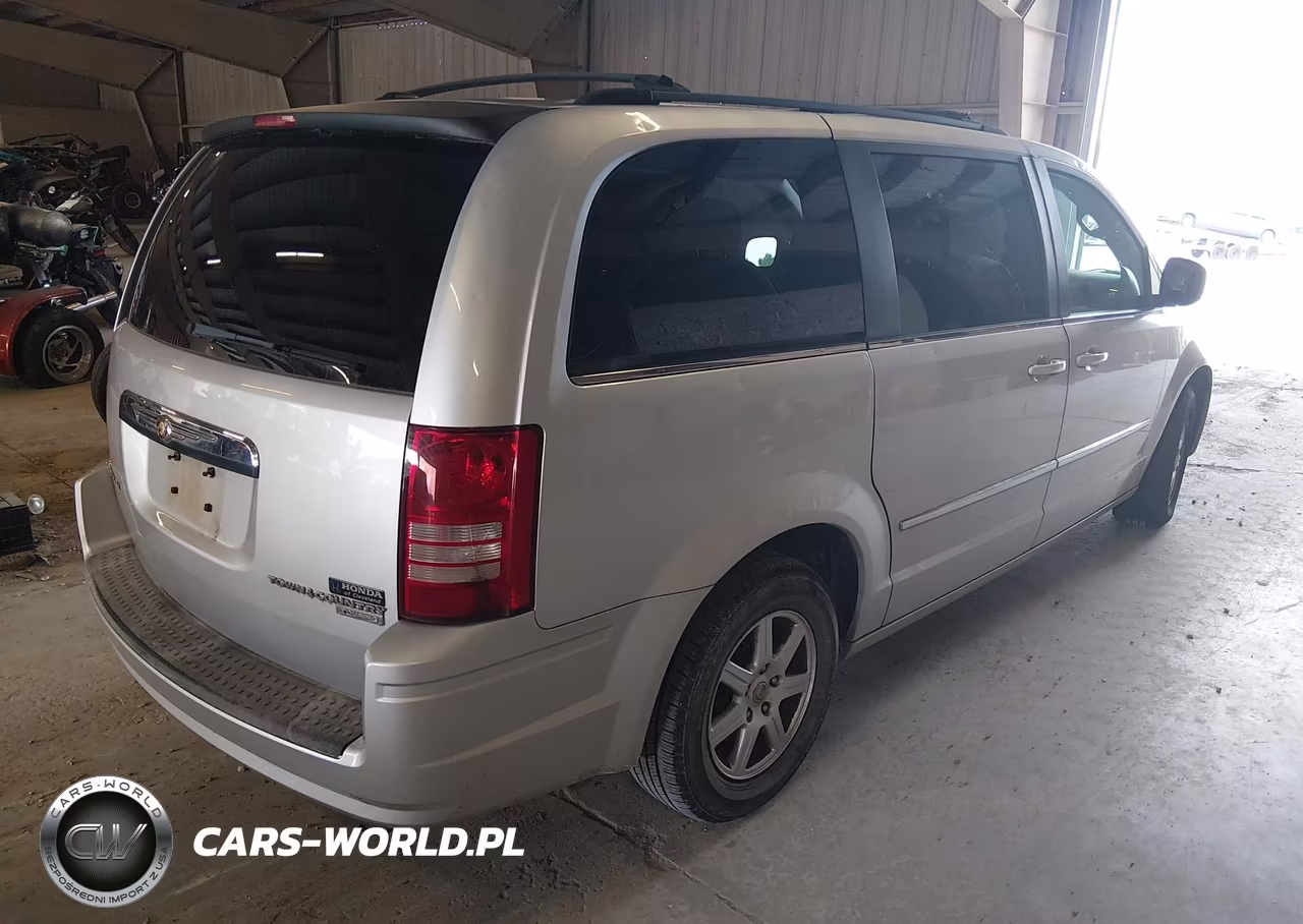2010 Chrysler Town & Country Touring VIN:2A4RR5D19AR399795 - 4