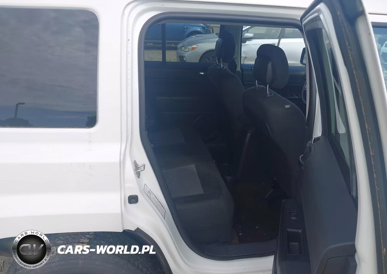 2015 Jeep Patriot Sport VIN:1C4NJRBB5FD231807 - 8