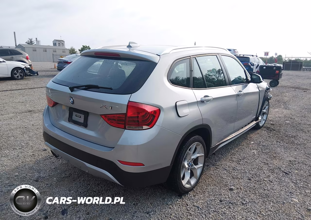 2015 BMW X1 xDrive28I VIN:WBAVL1C55FVY31447 - 4