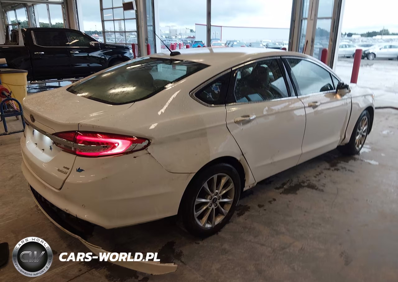 2017 Ford Fusion Se VIN:3FA6P0HD8HR122958 - 4