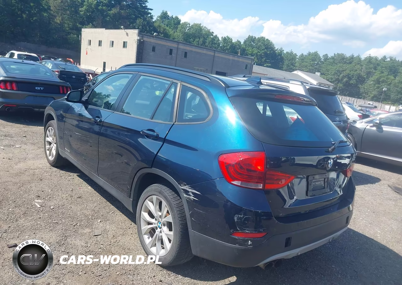 2014 BMW X1 xDrive28I VIN:WBAVL1C59EVR92964 - 3