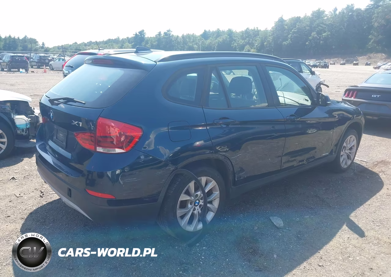 2014 BMW X1 xDrive28I VIN:WBAVL1C59EVR92964 - 4