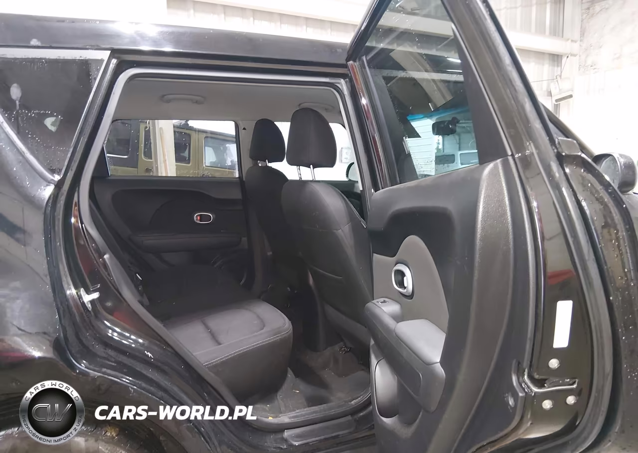 2018 Kia Soul + VIN:KNDJP3A55J7899037 - 8