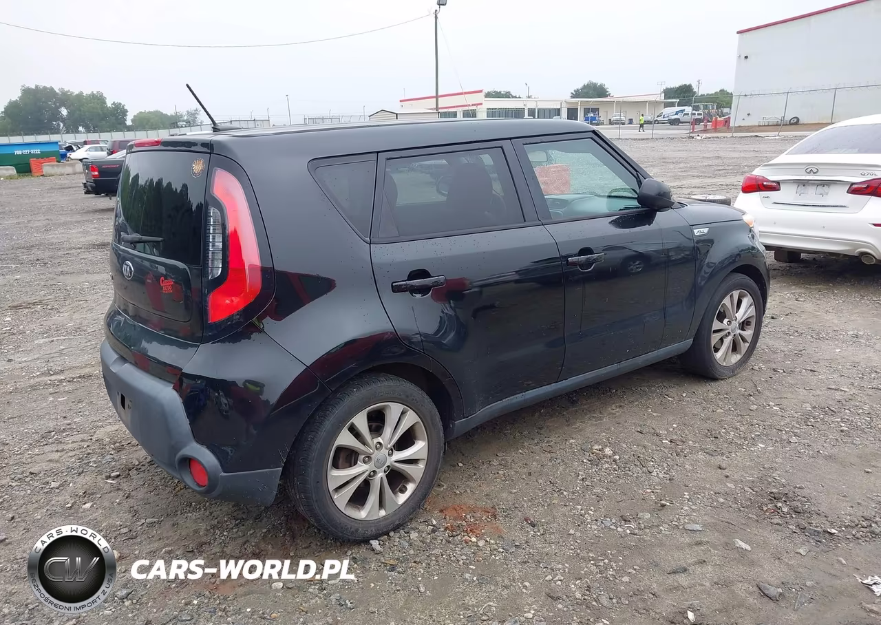 2015 Kia Soul + VIN:KNDJP3A57F7787945 - 4