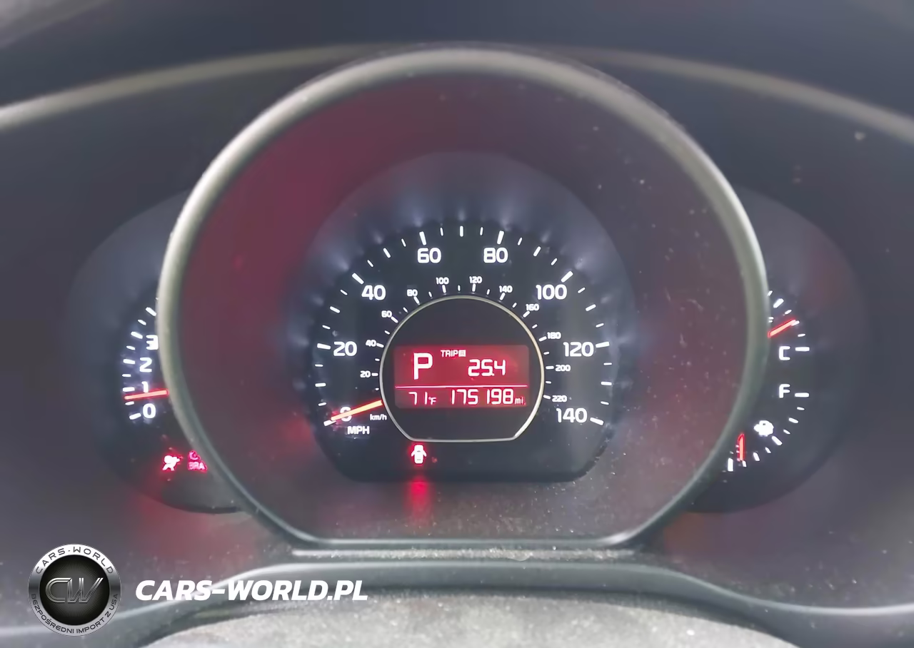 2015 Kia Soul + VIN:KNDJP3A57F7787945 - 7