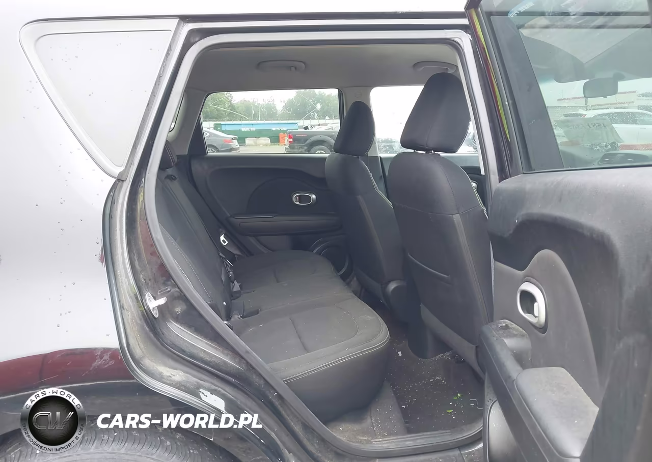 2015 Kia Soul + VIN:KNDJP3A57F7787945 - 8