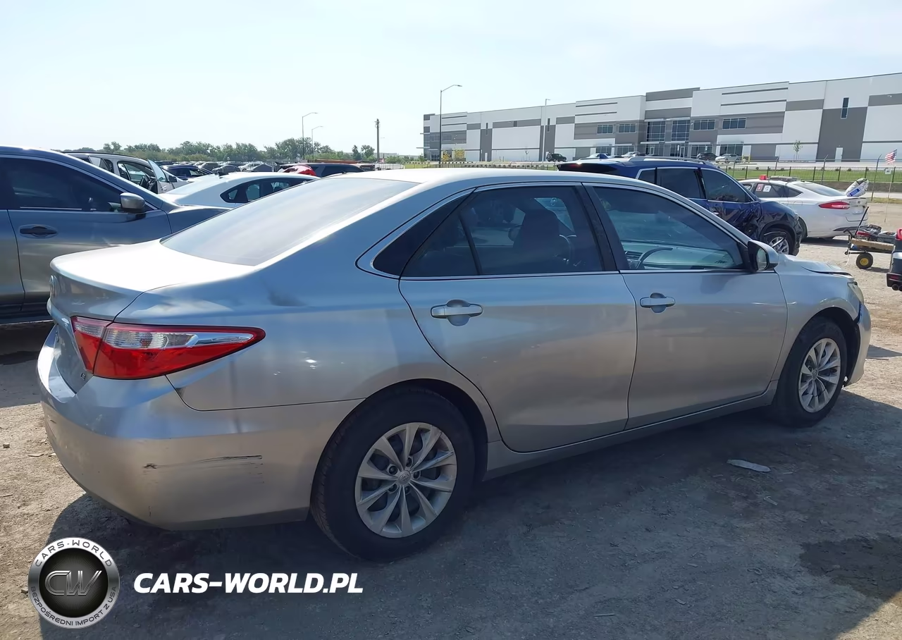 2016 Toyota Camry Le VIN:4T4BF1FK0GR522041 - 13