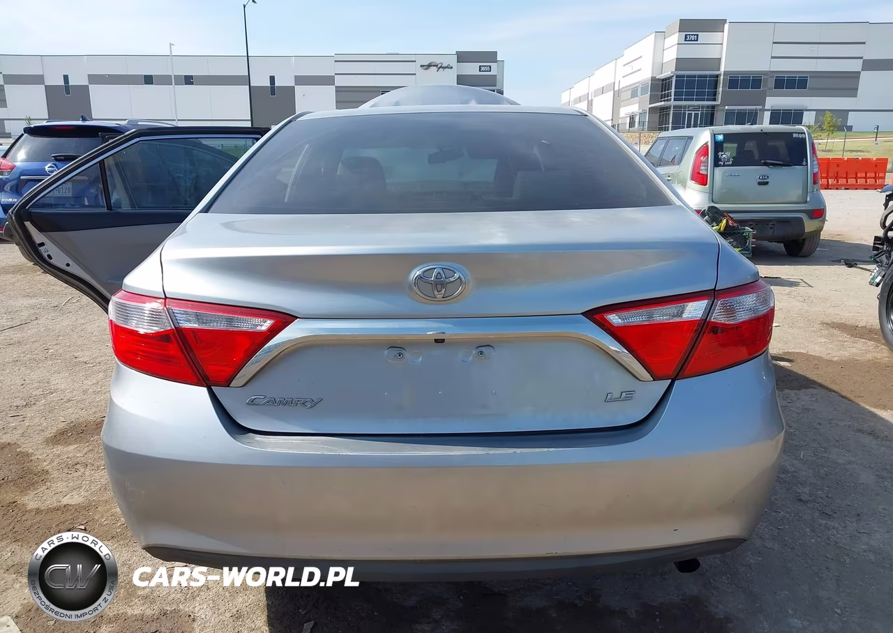 2016 Toyota Camry Le VIN:4T4BF1FK0GR522041 - 16