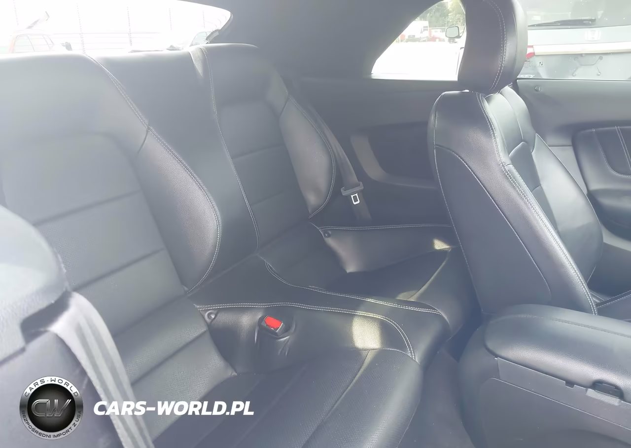 2021 Ford Mustang Ecoboost Premium VIN:1FATP8UH6M5123047 - 8