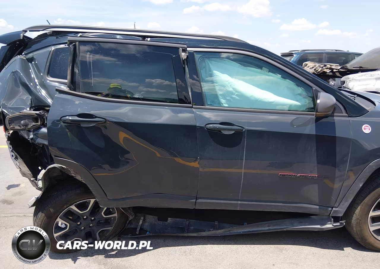2018 Jeep Compass Trailhawk 4X4 VIN:3C4NJDDB3JT483638 - 14