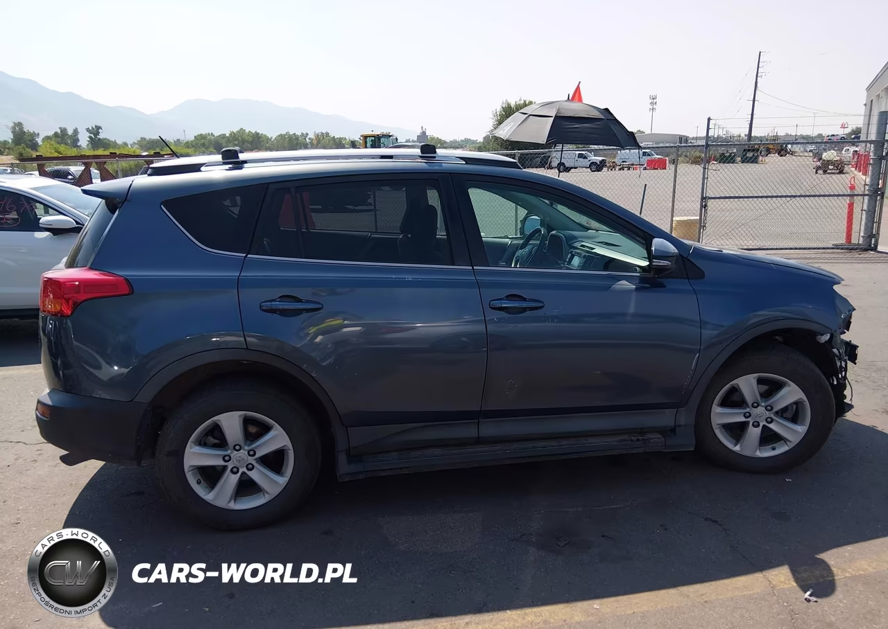 2013 Toyota Rav4 Xle VIN:2T3RFREV8DW060415 - 14