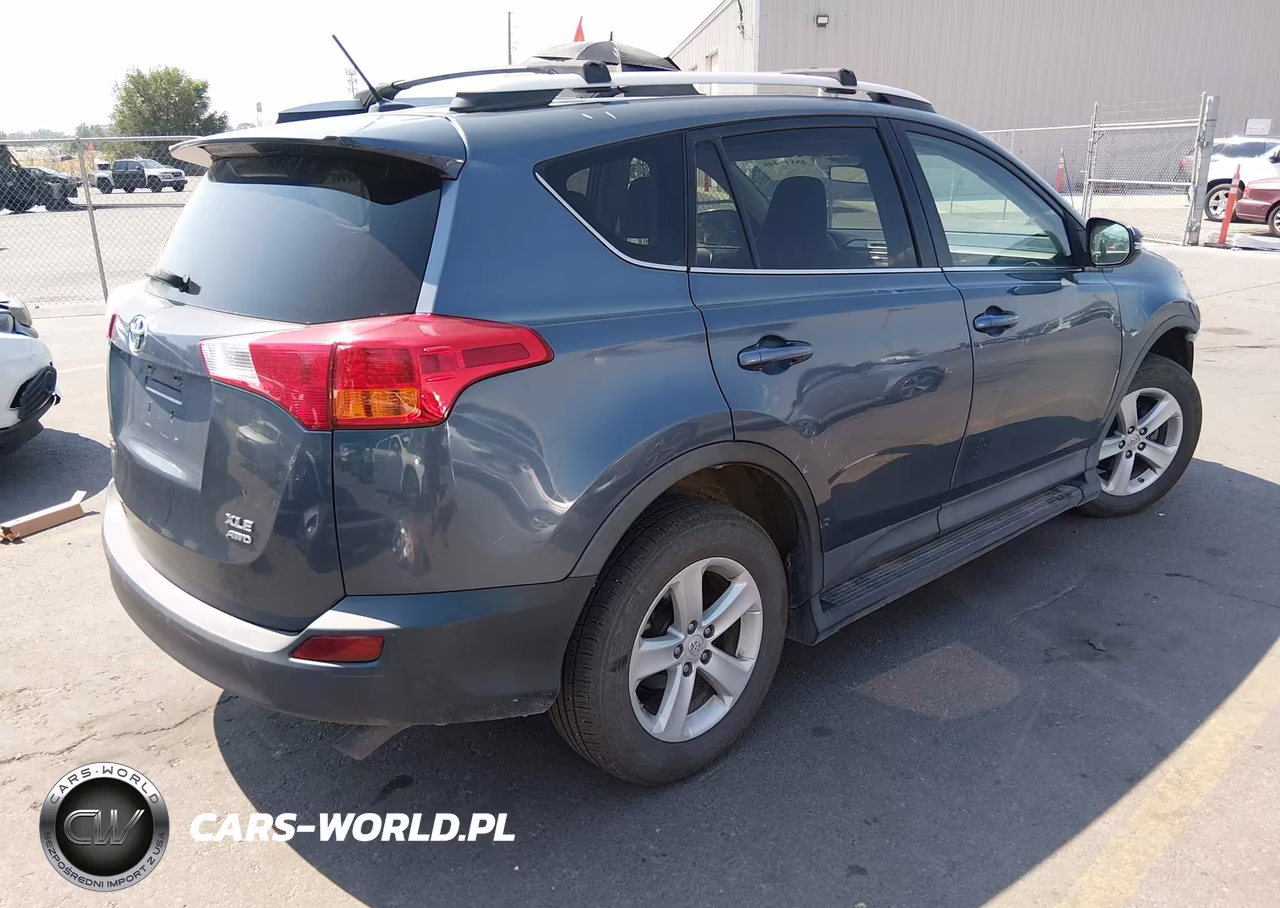 2013 Toyota Rav4 Xle VIN:2T3RFREV8DW060415 - 4