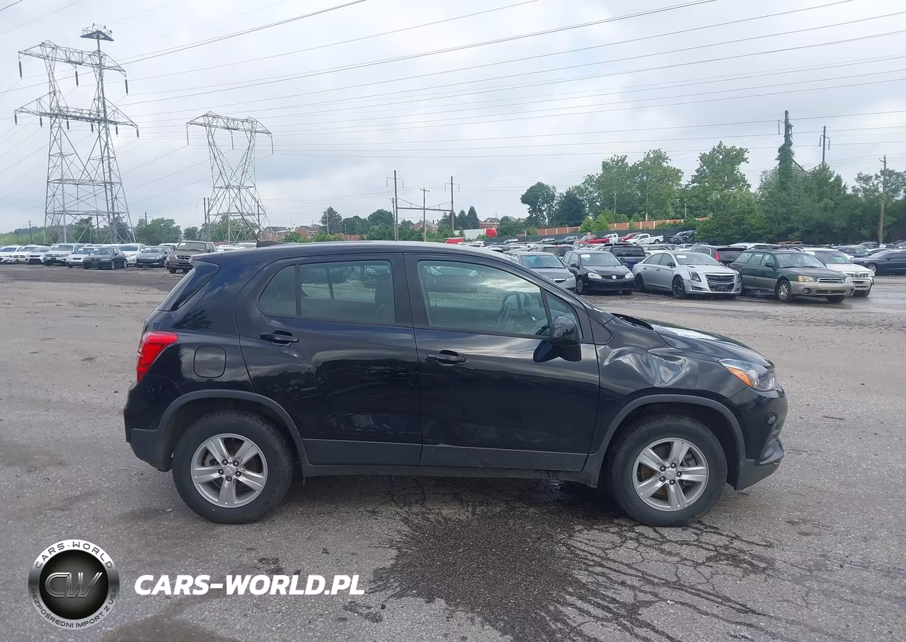 2019 Chevrolet Trax Ls VIN:3GNCJNSB5KL345009 - 13