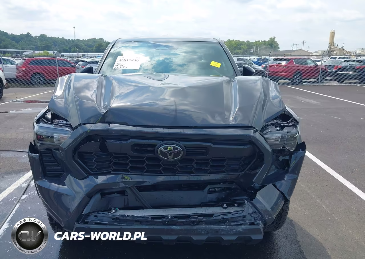 2025 Toyota Tacoma Trd Off Road VIN:3TMLB5JN7SM205832 - 12
