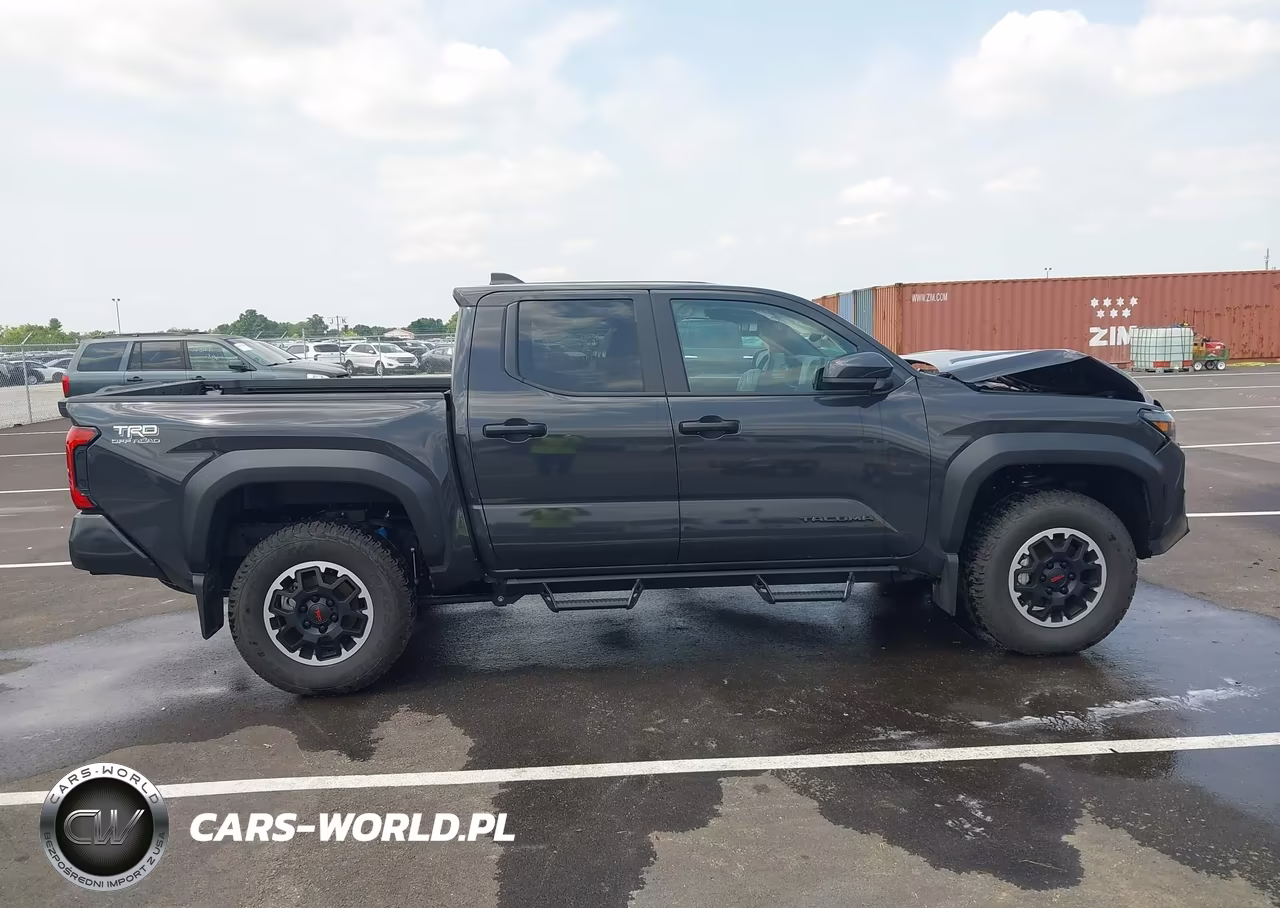 2025 Toyota Tacoma Trd Off Road VIN:3TMLB5JN7SM205832 - 13