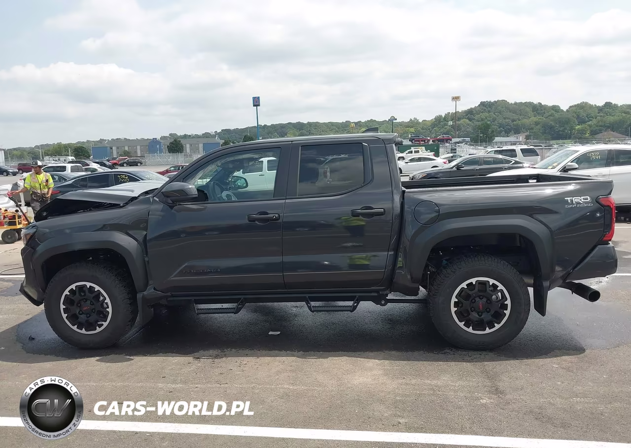 2025 Toyota Tacoma Trd Off Road VIN:3TMLB5JN7SM205832 - 14