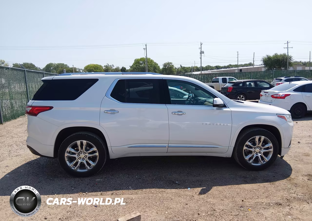2018 Chevrolet Traverse High Country VIN:1GNEVKKW5JJ273426 - 13